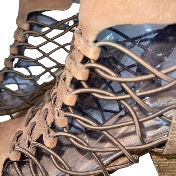 Vince Camuto Women's Sandals Size 8.5 Tan Gladiator "Evel" Leather Block Heel - Picture 4 of 8